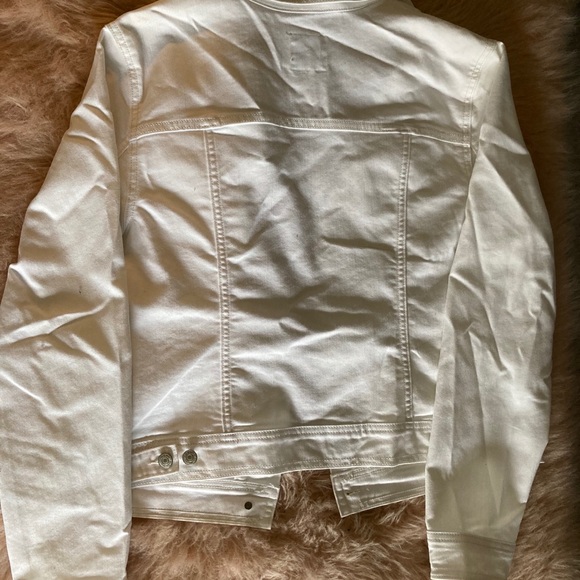 White denim jacket - Picture 3 of 3